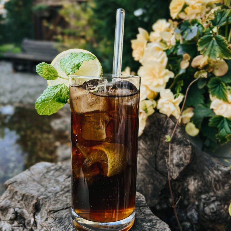 kokteilis su cola